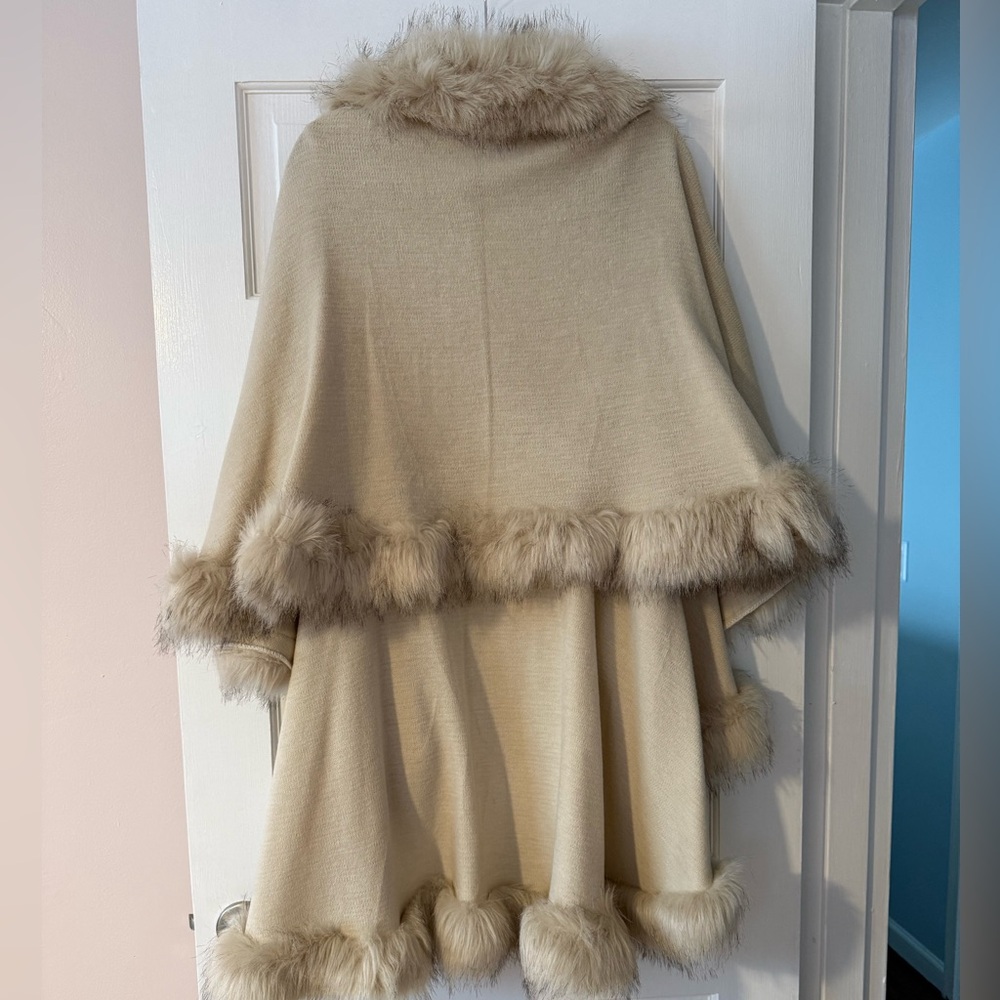 Cherry Koko Knit Shawl with Faux Fur Trim - Picture 6 of 6